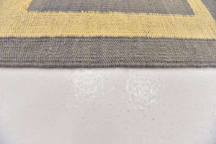 5' x 6' 6 Hand Woven Kilim Modern Wool Rug