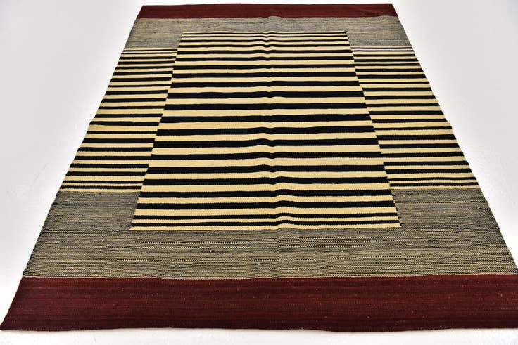 Detail image of 4' 4 x 5' 9 Hand Woven Kilim Modern Wool Rug