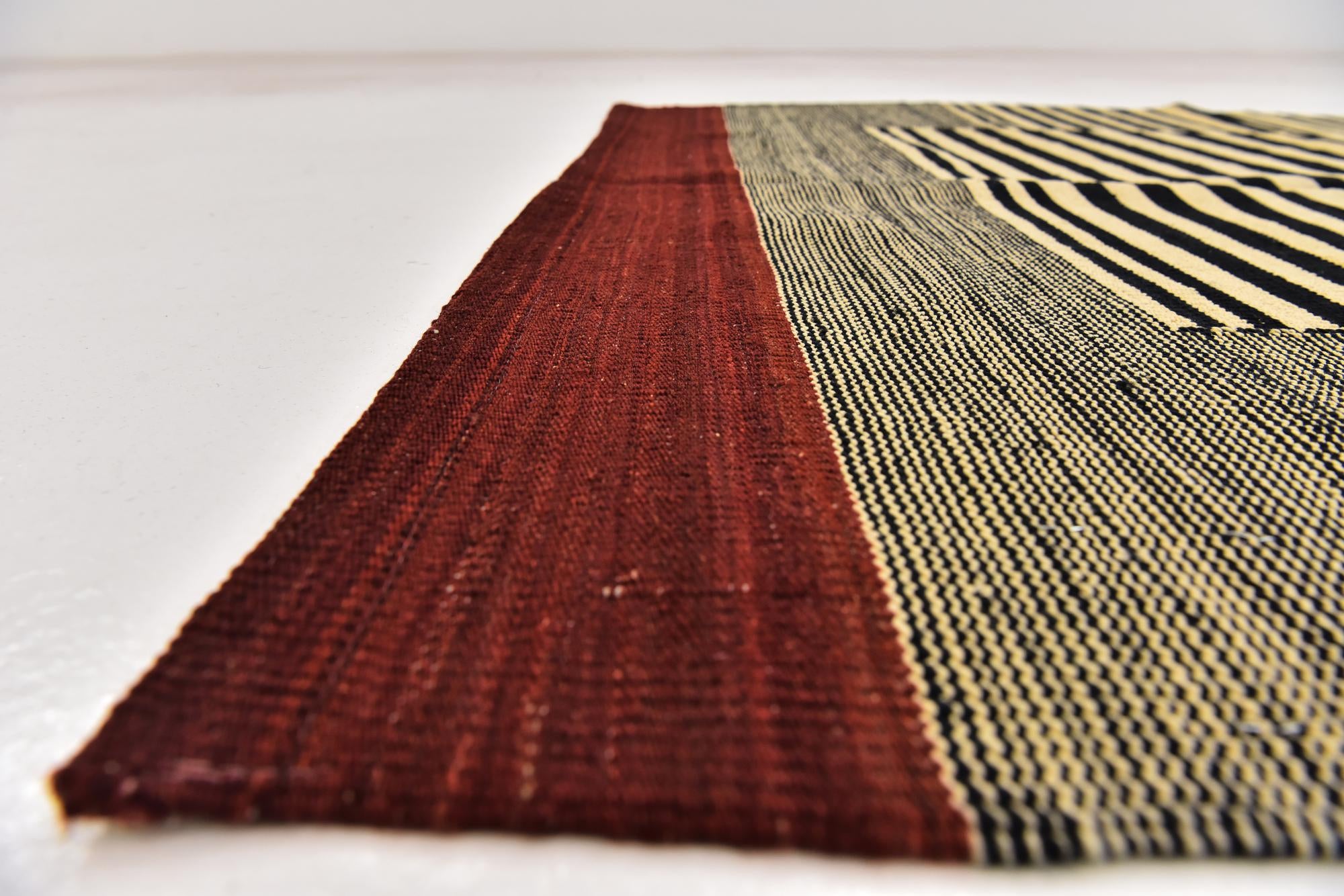 4' 4 x 5' 9 Hand Woven Kilim Modern Wool Rug