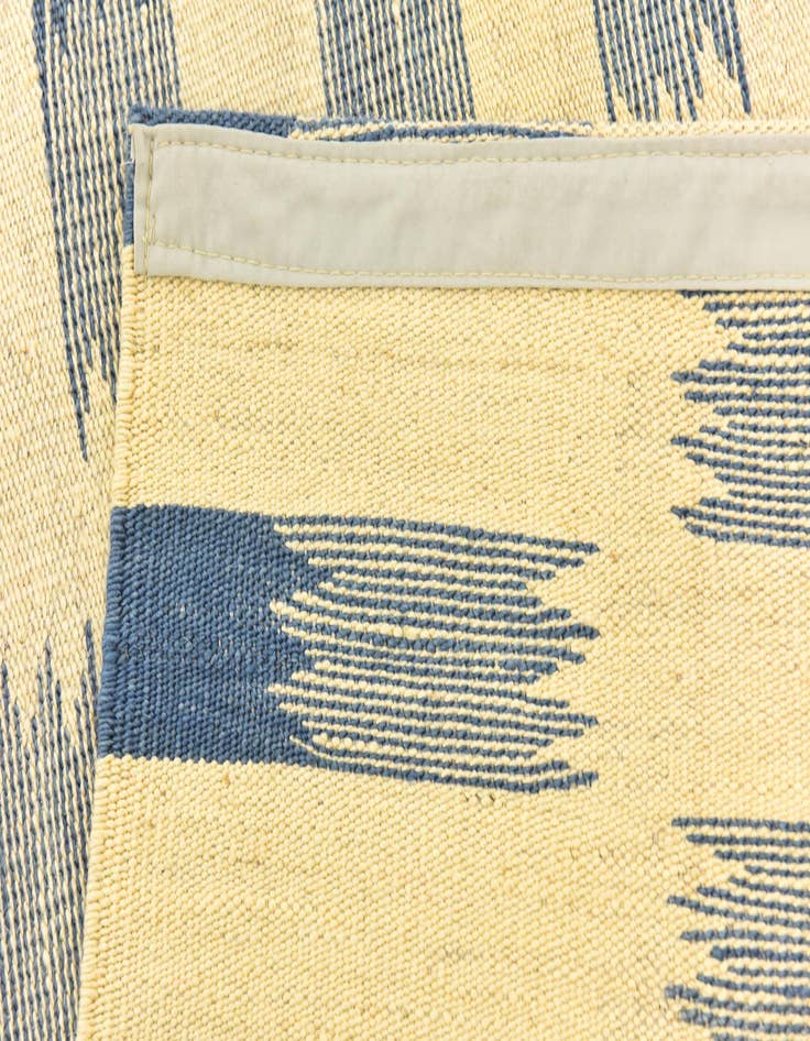 Detail image of 6' x 7' 9  Hand Woven Kilim Modern Wool Rug