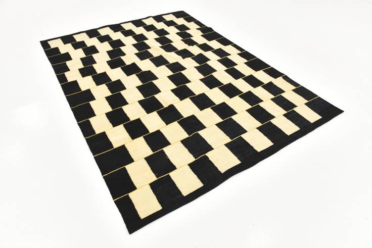 Detail image of 6' x 8' Hand Woven Kilim Modern Wool Rug