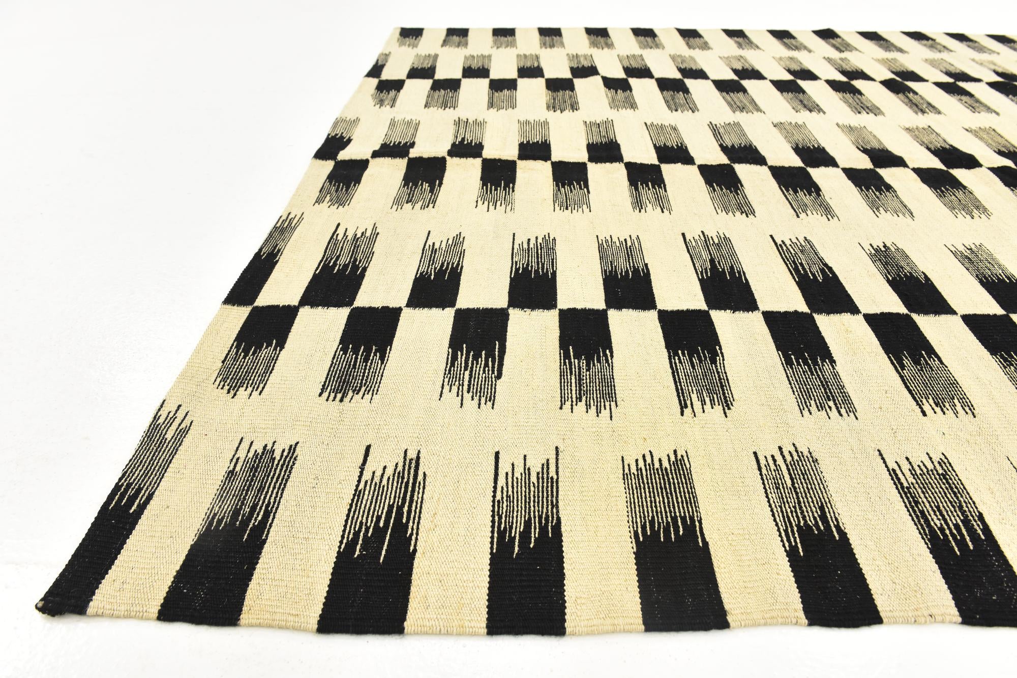 6' x 7' 9 Hand Woven Kilim Modern Wool Rug