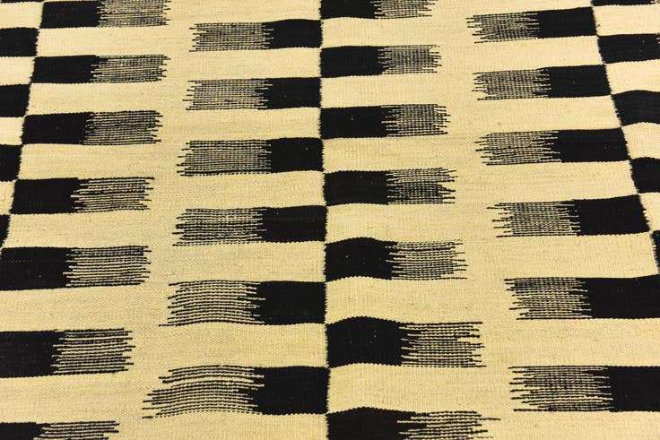 Detail image of 6' x 8' Hand Woven Kilim Modern Wool Rug
