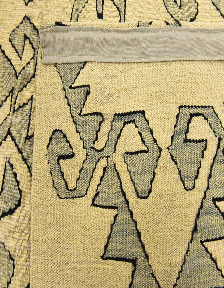 Detail image of 6' x 7' 9  Hand Woven Kilim Modern Wool Rug