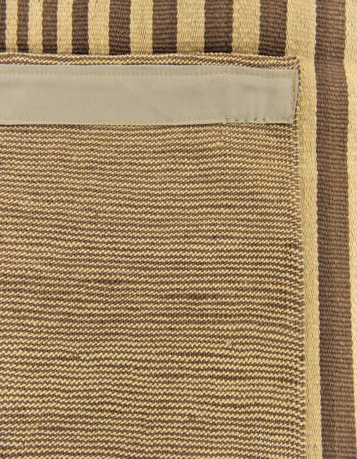 Detail image of 4' 2 x 5' 9  Hand Woven Kilim Modern Wool Rug