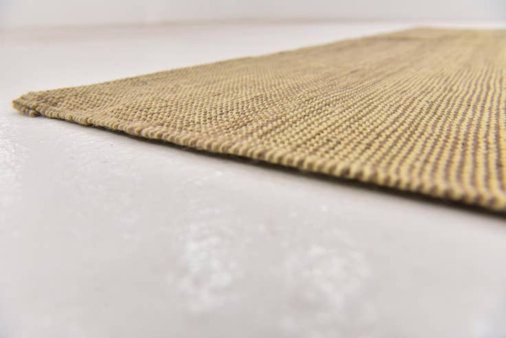 Detail image of 4' 2 x 5' 9 Hand Woven Kilim Modern Wool Rug