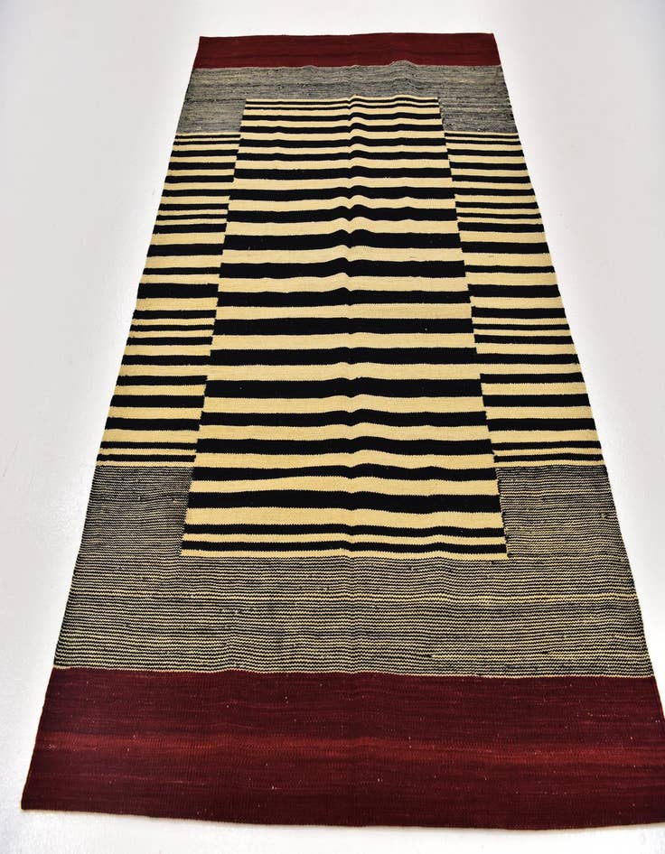 Detail image of 4' 3 x 5' 9  Hand Woven Kilim Modern Wool Rug