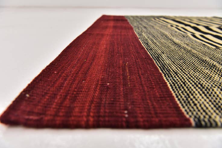 Detail image of 4' 3 x 5' 9 Hand Woven Kilim Modern Wool Rug