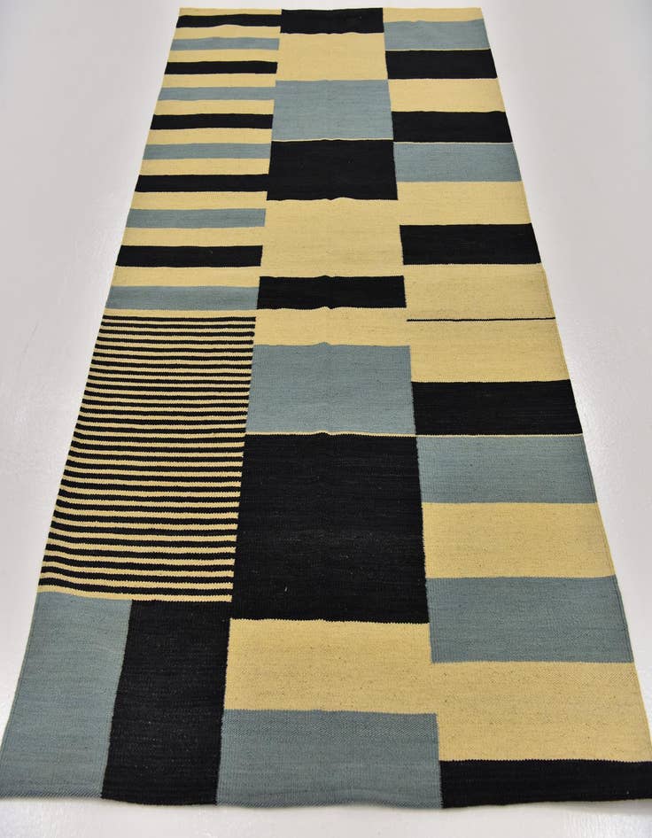 Detail image of 4' 3 x 5' 10  Hand Woven Kilim Modern Wool Rug