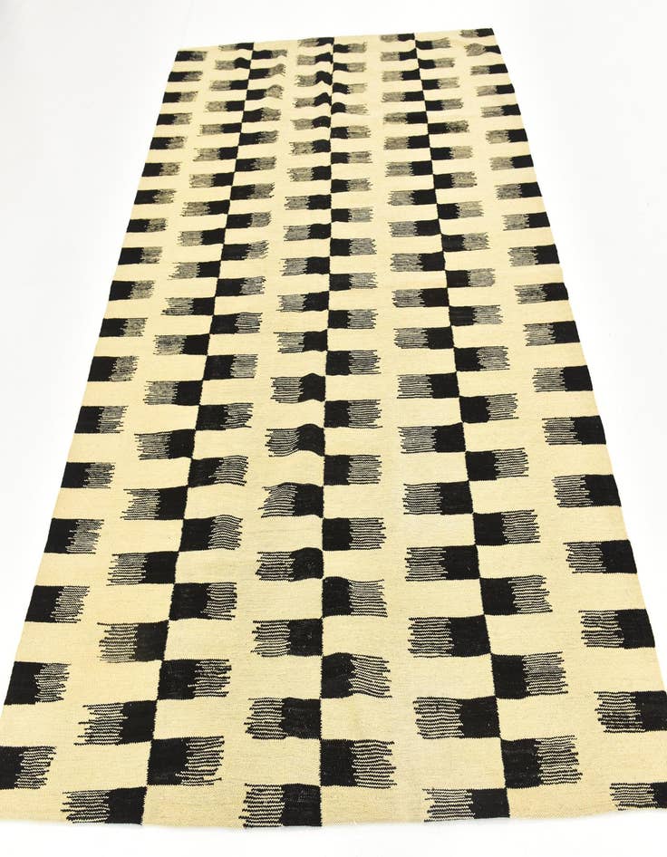 Detail image of 6' x 7' 6  Hand Woven Kilim Modern Wool Rug