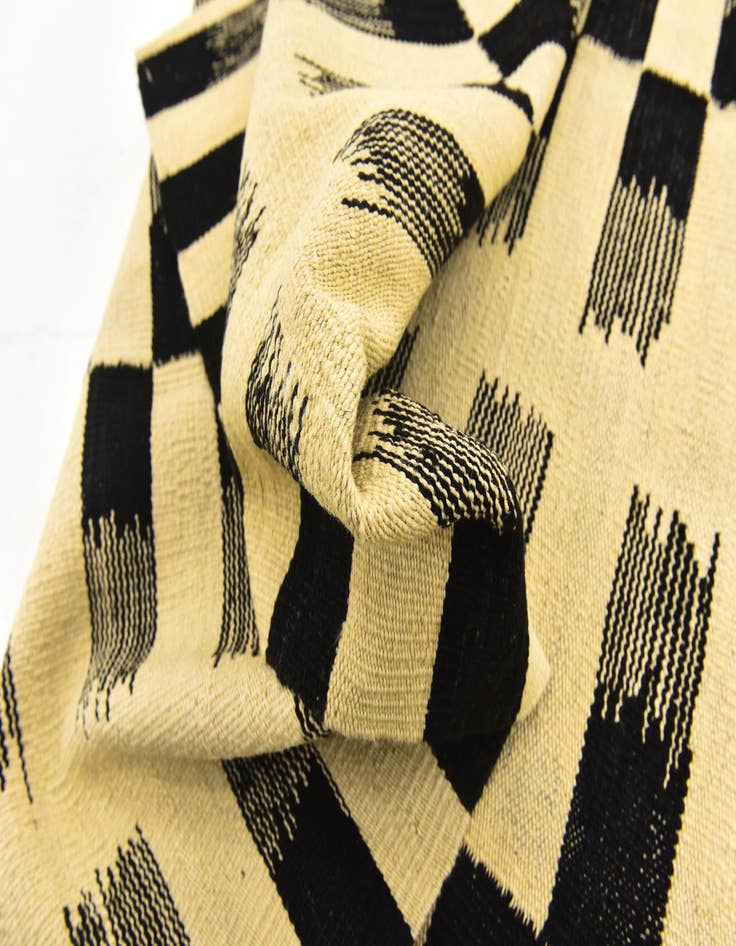 Detail image of 6' x 7' 6  Hand Woven Kilim Modern Wool Rug