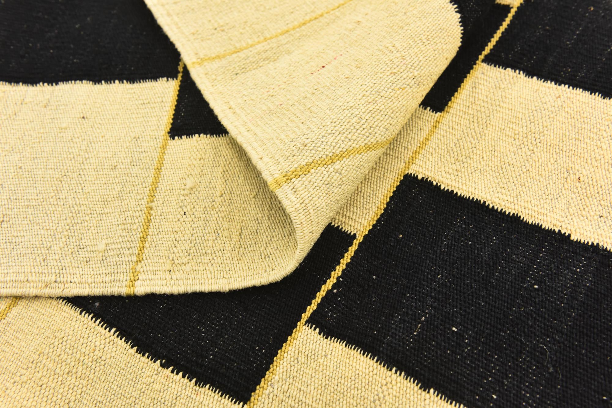 5' 10 x 7' 10 Hand Woven Kilim Modern Wool Rug