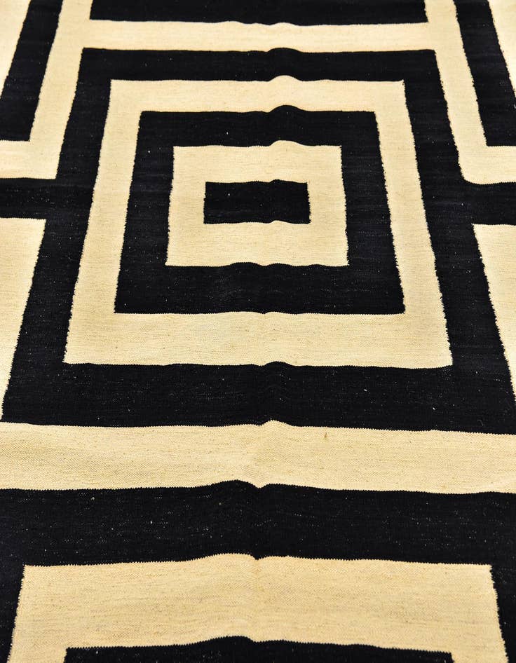 Detail image of 6' 4 x 7' 9  Hand Woven Kilim Modern Wool Rug