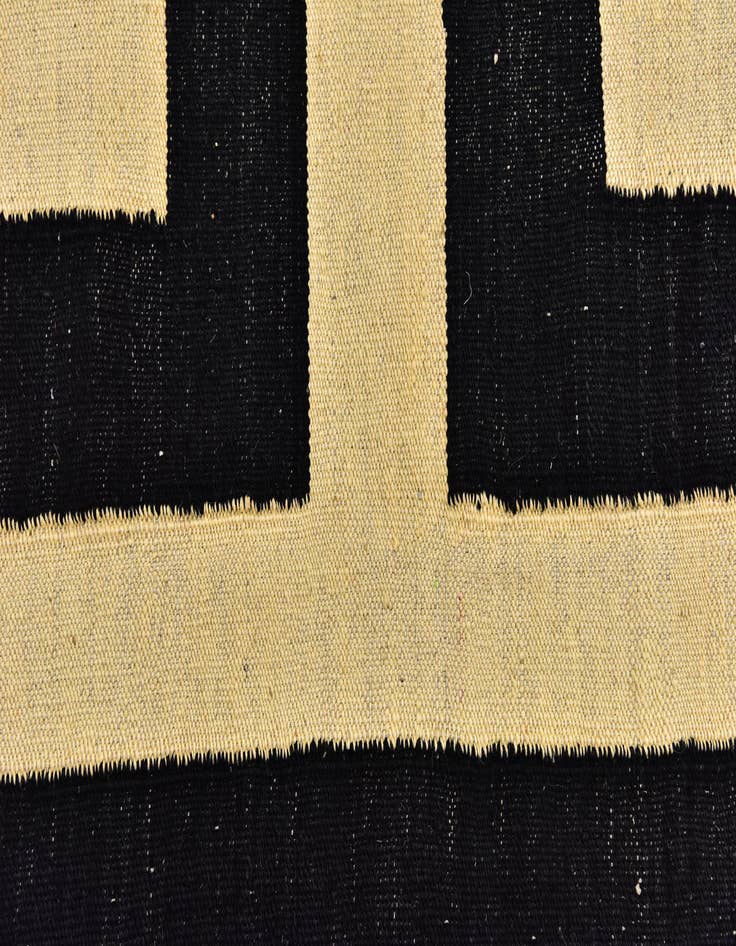 Detail image of 6' 4 x 7' 9  Hand Woven Kilim Modern Wool Rug