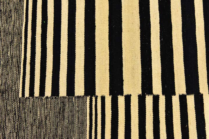 4' 4 x 6' Hand Woven Kilim Modern Wool Rug