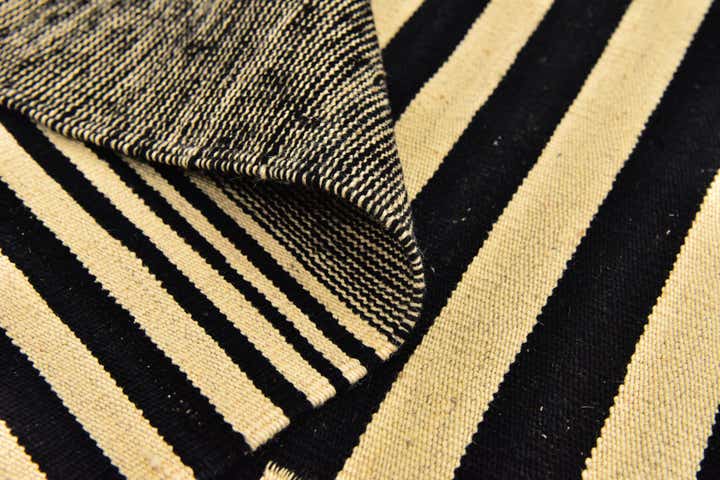 4' 4 x 6' Hand Woven Kilim Modern Wool Rug