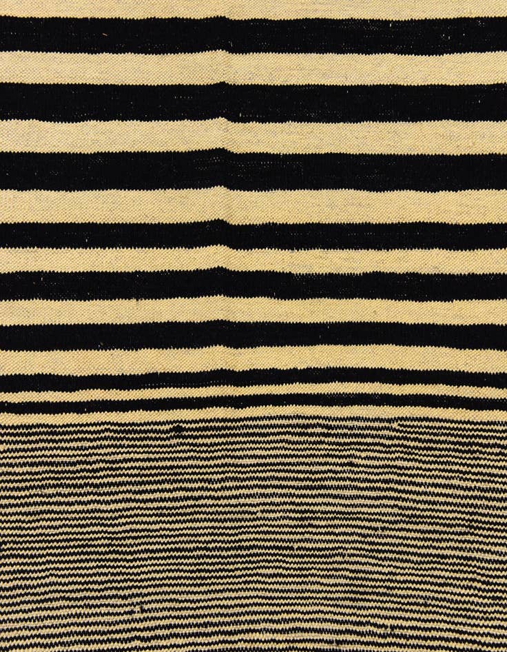 Detail image of 6' 2 x 7' 7  Hand Woven Kilim Modern Wool Rug