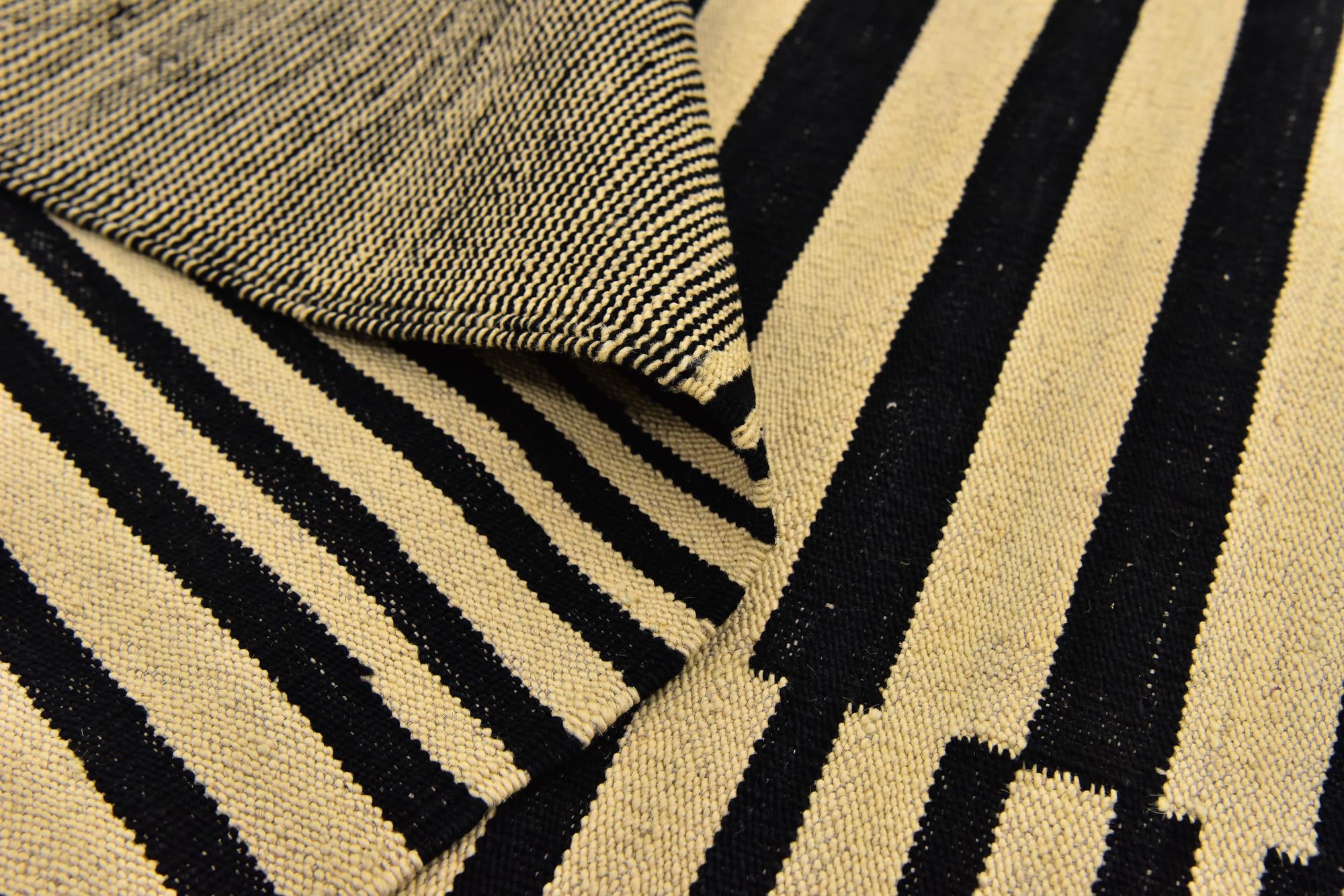 6' 2 x 7' 7 Hand Woven Kilim Modern Wool Rug