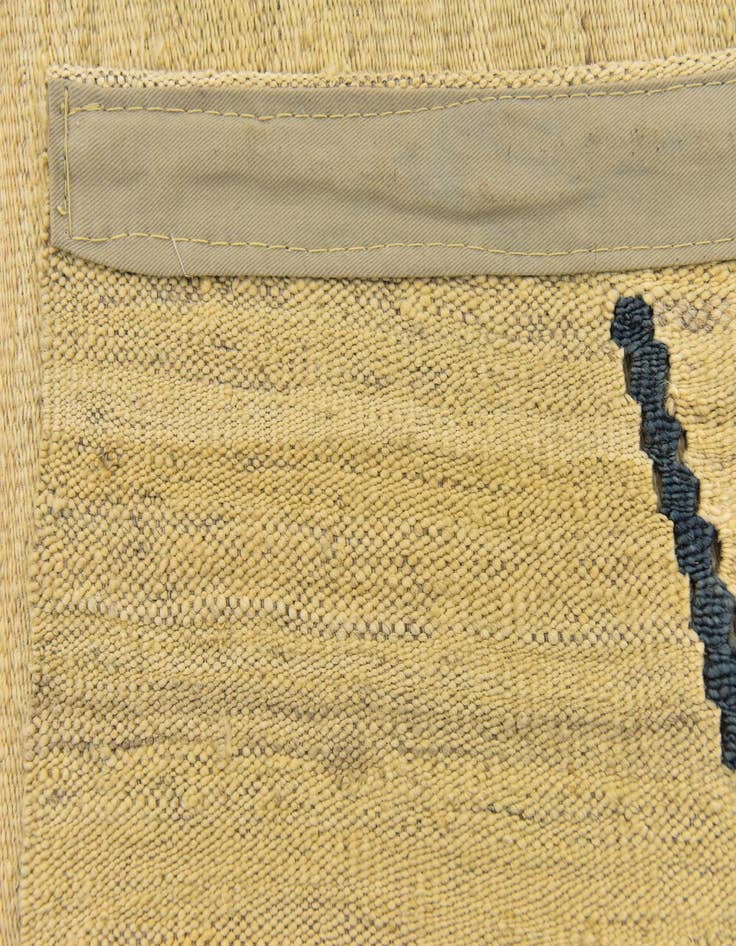 Detail image of 6' 4 x 8'  Hand Woven Kilim Modern Wool Rug