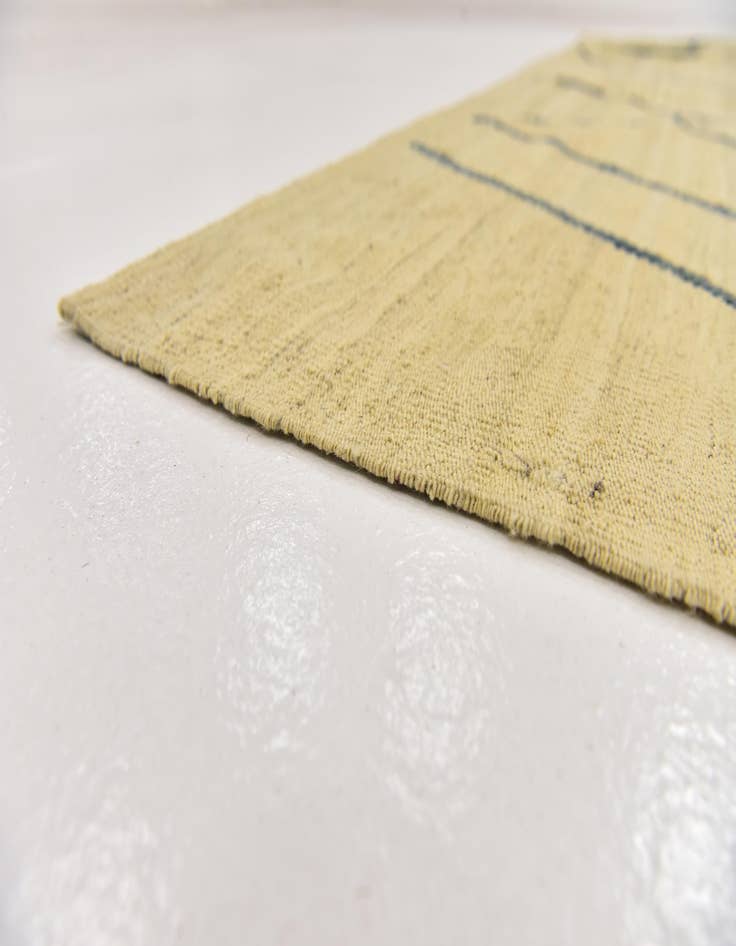 Detail image of 6' 4 x 8'  Hand Woven Kilim Modern Wool Rug