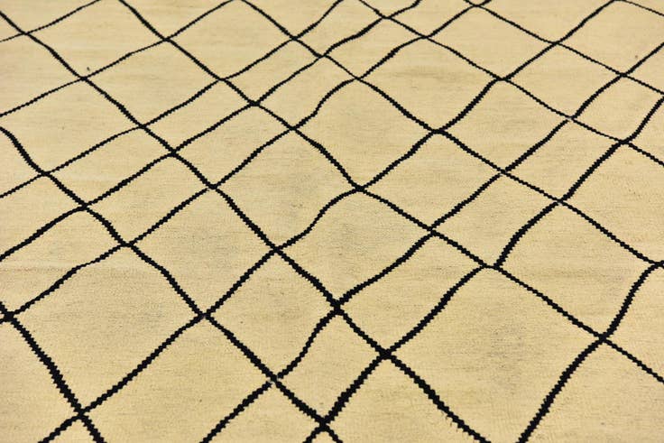 Detail image of 6' 3 x 7' 9 Hand Woven Kilim Modern Wool Rug