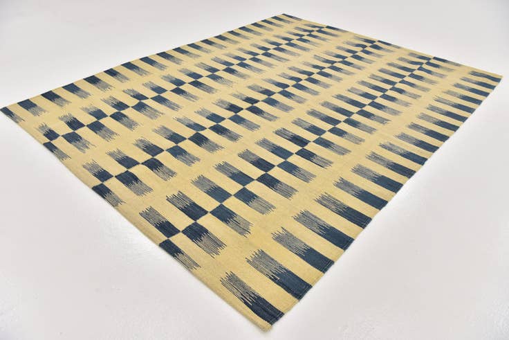 Detail image of 6' x 7' 10 Hand Woven Kilim Modern Wool Rug