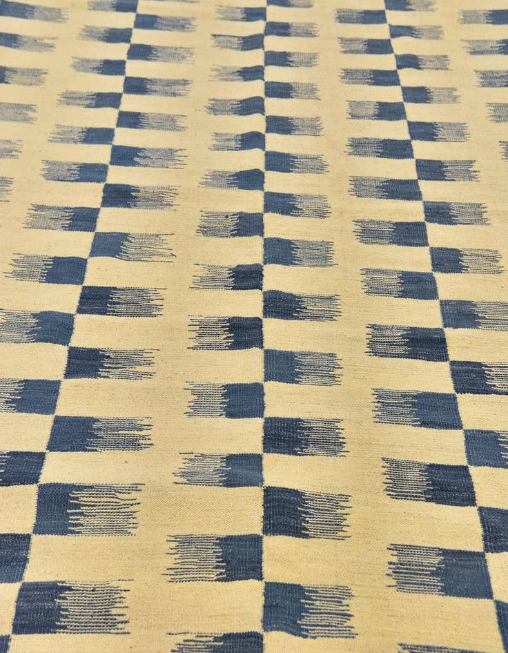 Detail image of 6' x 7' 10 Hand Woven Kilim Modern Wool Rug
