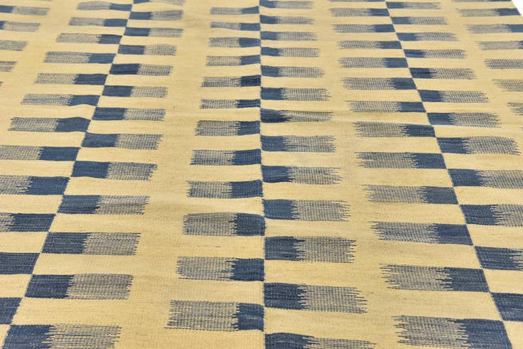Detail image of 6' x 7' 8 Hand Woven Kilim Modern Wool Rug