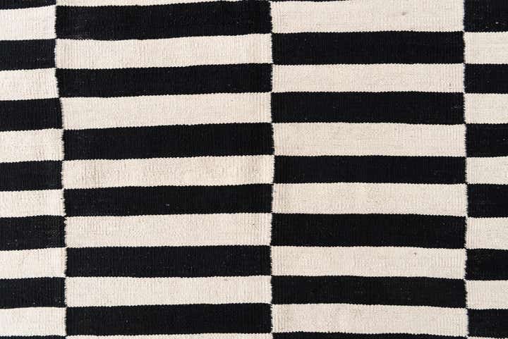 5' 5 x 7' 9 Hand Woven Kilim Modern Wool Rug