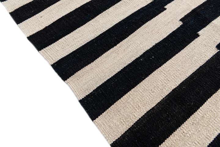 5' 7 x 7' 9 Hand Woven Kilim Modern Wool Rug
