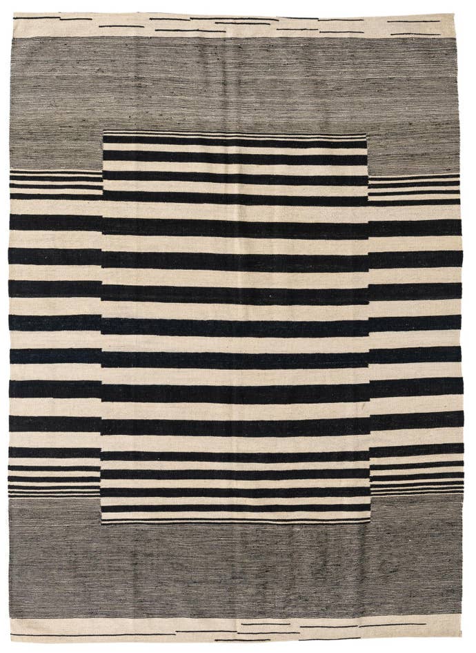 Detail image of 5' 7 x 7' 9 Hand Woven Kilim Modern Wool Rug
