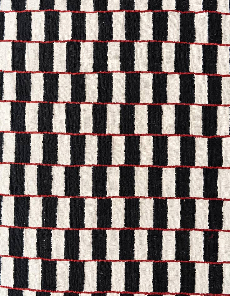 Detail image of 5' 9 x 7' 8  Hand Woven Kilim Modern Wool Rug