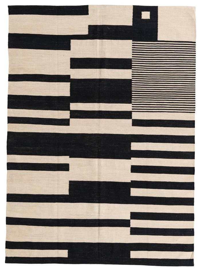 Detail image of 5' 8 x 7' 10 Hand Woven Kilim Modern Wool Rug