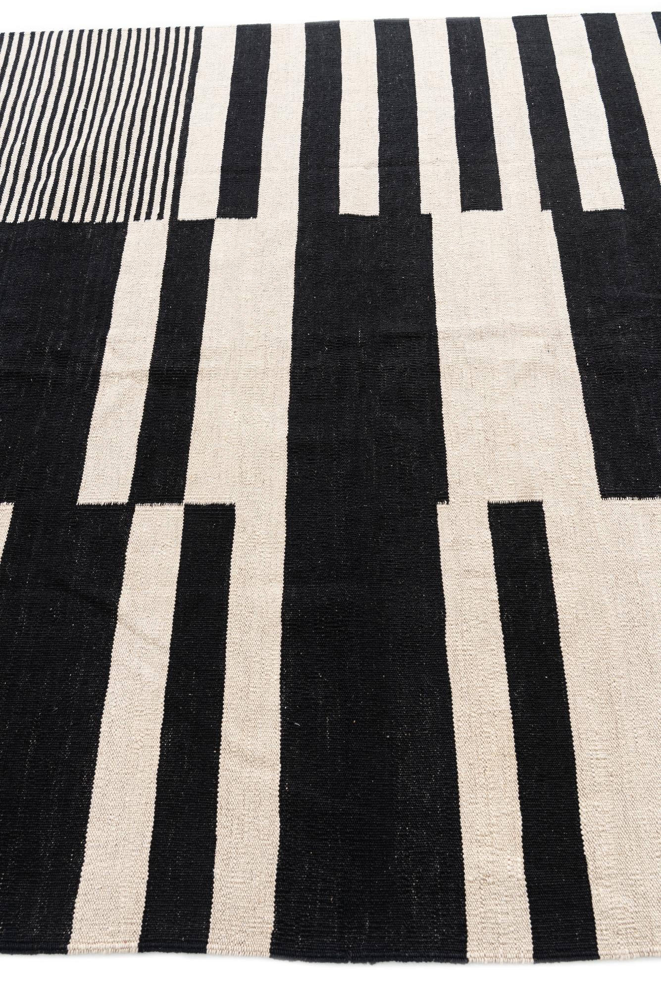 5' 8 x 7' 9 Hand Woven Kilim Modern Wool Rug