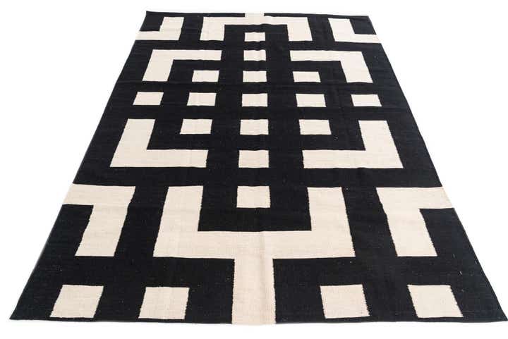5' 9 x 7' 10 Hand Woven Kilim Modern Wool Rug
