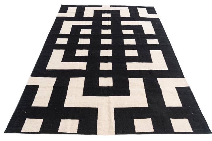 Detail image of 5' 9 x 7' 10 Hand Woven Kilim Modern Wool Rug