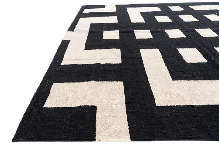 5' 9 x 7' 10 Hand Woven Kilim Modern Wool Rug