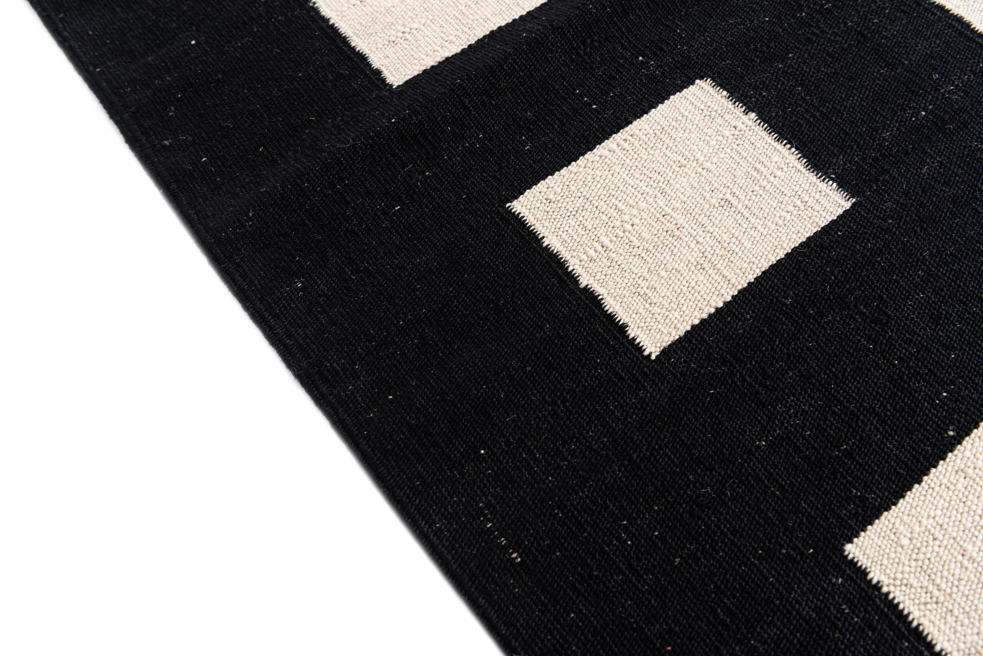 5' 9 x 7' 10 Hand Woven Kilim Modern Wool Rug