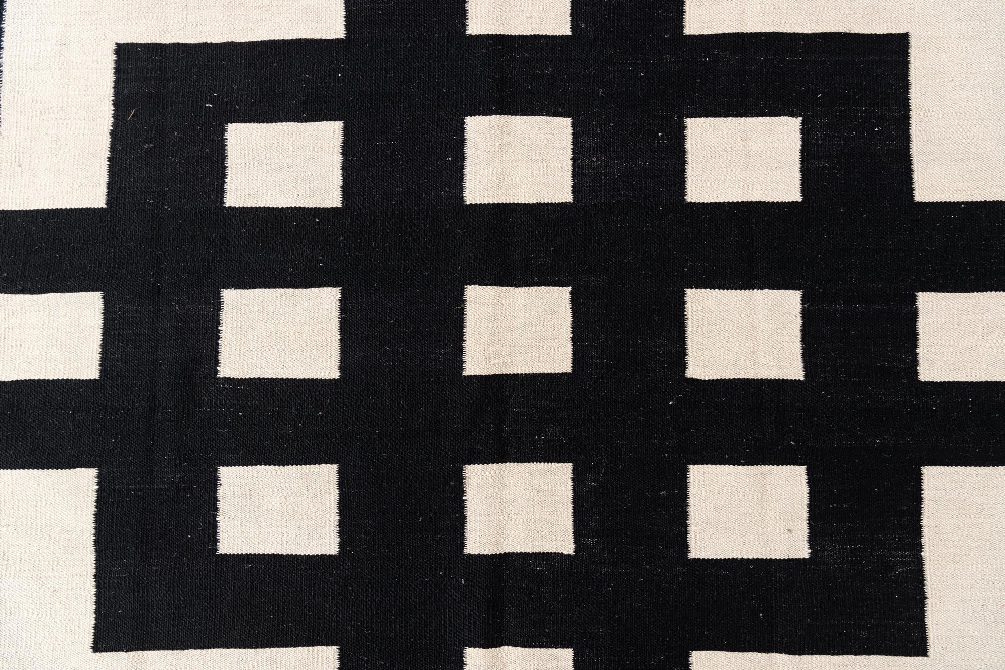 5' 9 x 7' 10 Hand Woven Kilim Modern Wool Rug