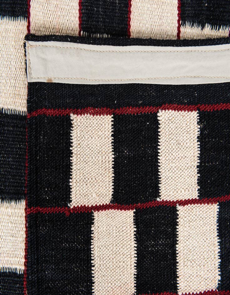 Detail image of 5' x 6' 4  Hand Woven Kilim Modern Wool Rug