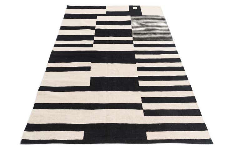 4' 9 x 6' 9 Hand Woven Kilim Modern Wool Rug