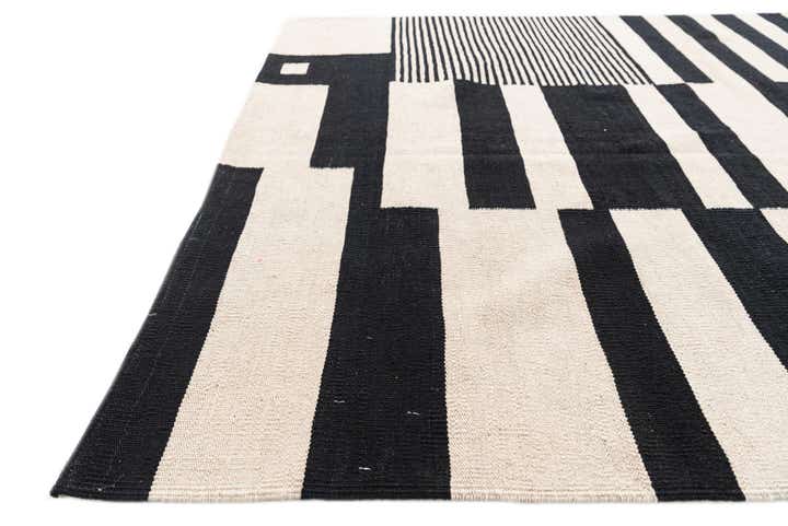 4' 9 x 6' 9 Hand Woven Kilim Modern Wool Rug