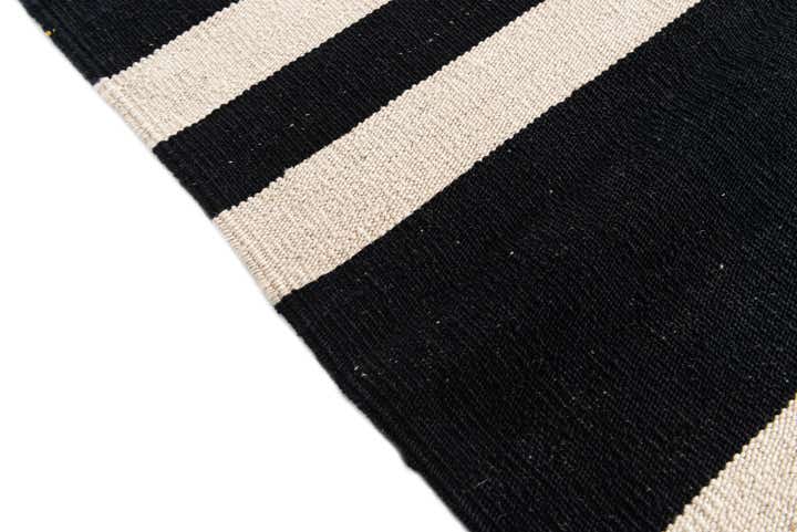 4' 9 x 6' 9 Hand Woven Kilim Modern Wool Rug