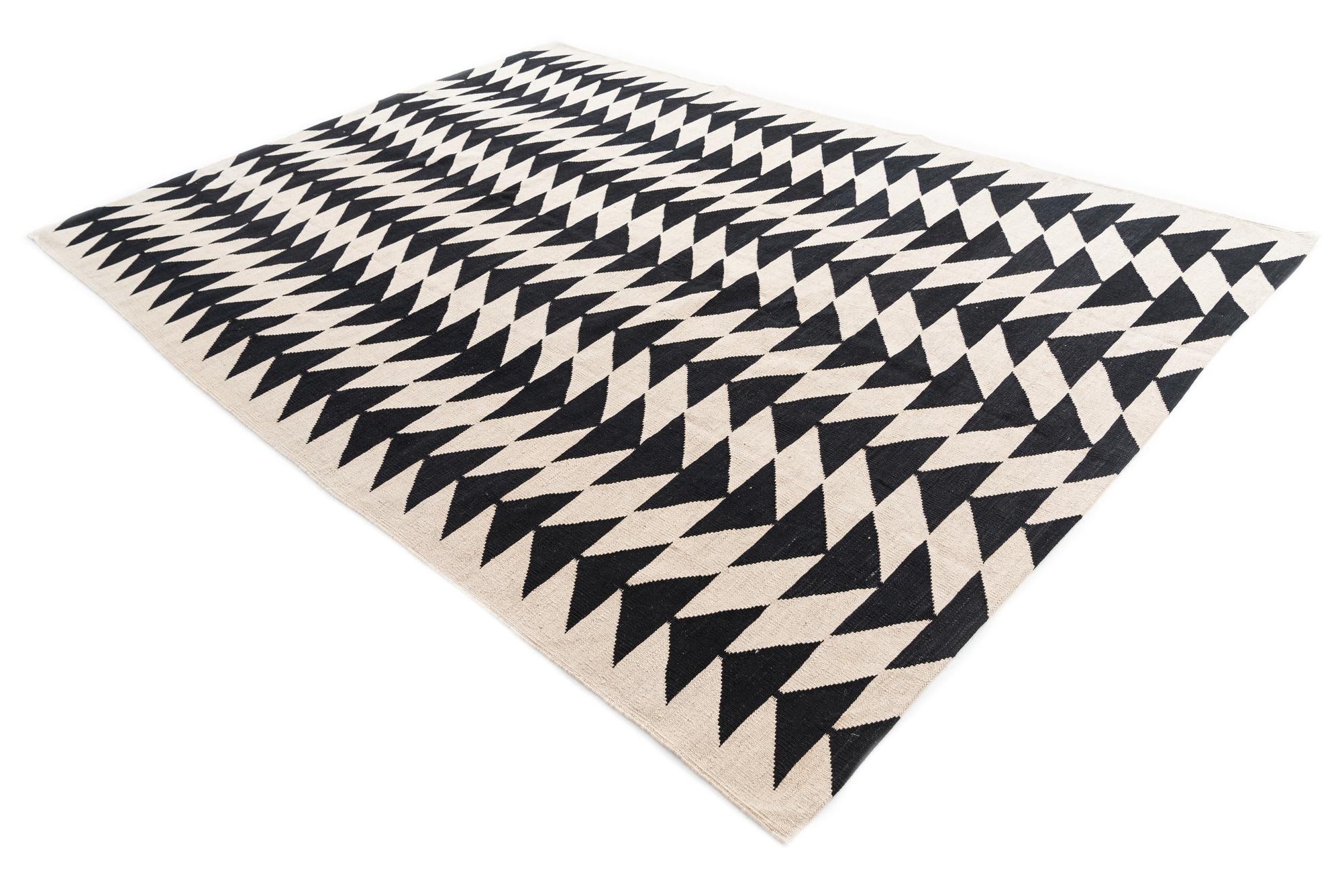 6' 9 x 9' 6 Hand Woven Kilim Modern Wool Rug