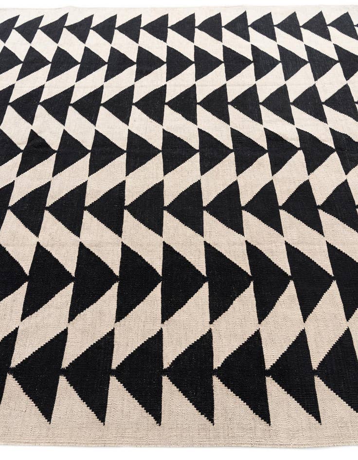 Detail image of 6' 9 x 9' 6  Hand Woven Kilim Modern Wool Rug