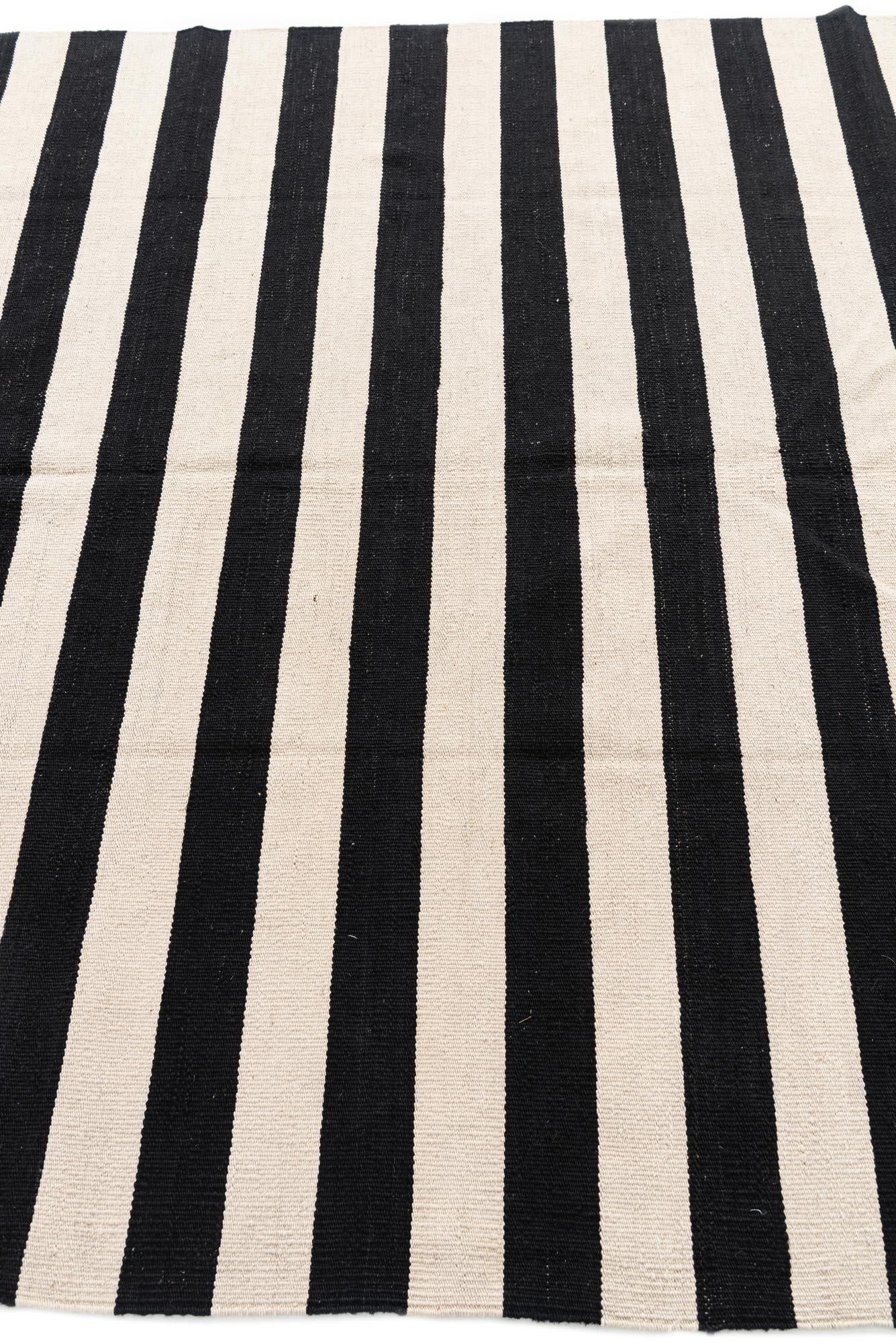 5' 6 x 8' 1 Hand Woven Kilim Modern Wool Rug
