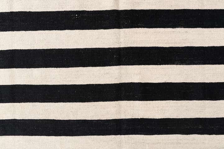 5' 6 x 8' 1 Hand Woven Kilim Modern Wool Rug