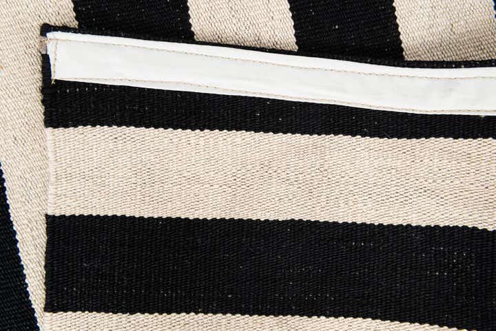 5' 6 x 8' 1 Hand Woven Kilim Modern Wool Rug