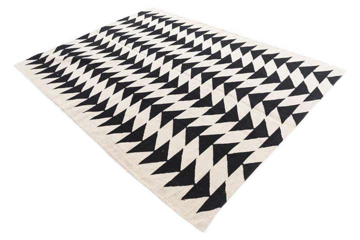 5' 9 x 7' 6 Hand Woven Kilim Modern Wool Rug