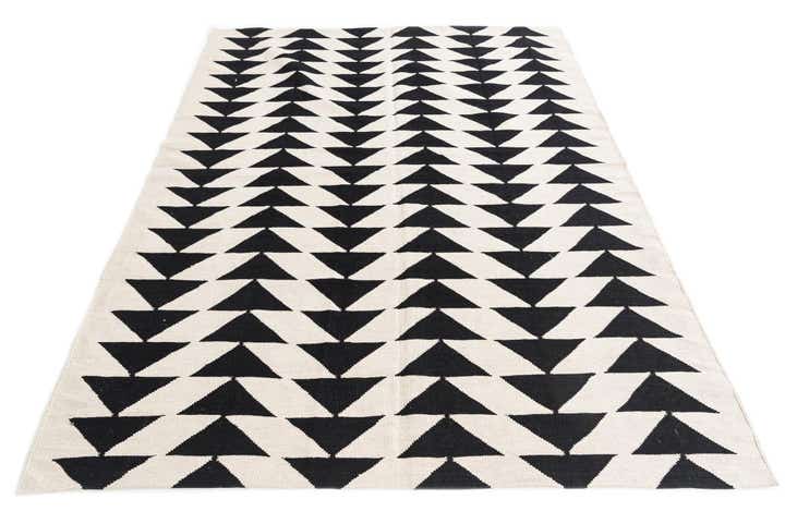 5' 9 x 7' 6 Hand Woven Kilim Modern Wool Rug